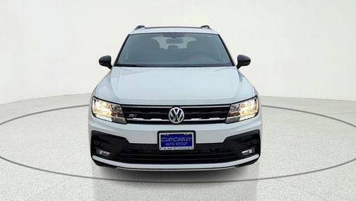 Pure White 2021 Volkswagen Tiguan 2.0T SE R-Line Black