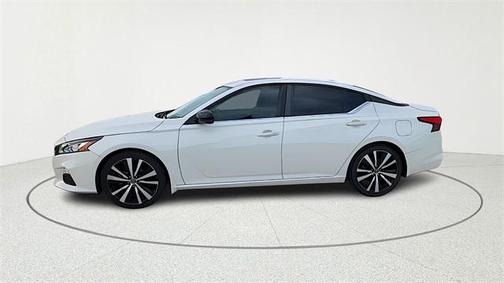 2020 Nissan Altima SR FWD