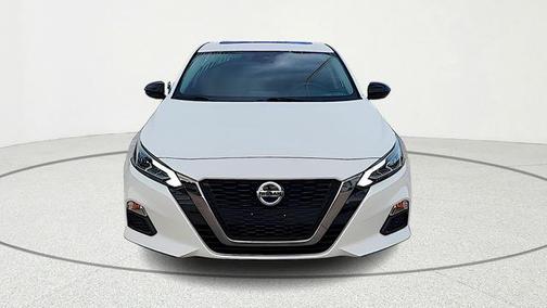 2020 Nissan Altima SR FWD