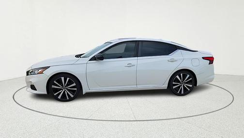 2020 Nissan Altima SR FWD