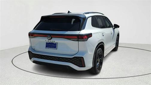 2025 Volkswagen Tiguan 2.0T SE R-Line Black