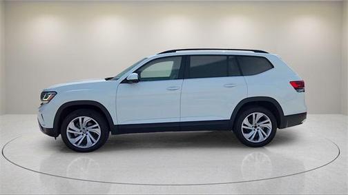 2022 Volkswagen Atlas 3.6L SE w/Technology