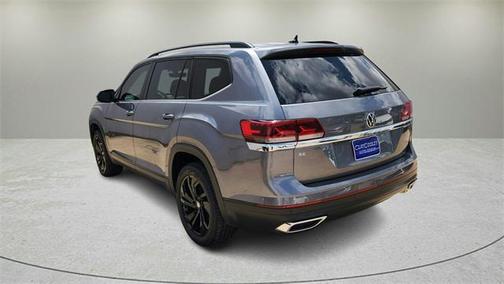 2022 Volkswagen Atlas 2.0T SE w/Technology