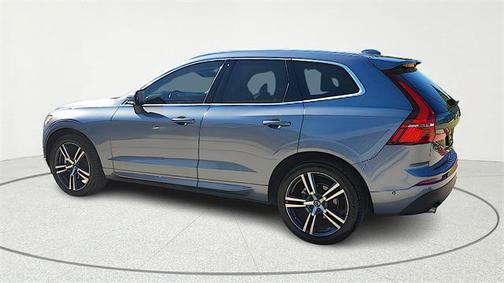 2018 Volvo XC60 T5 Momentum