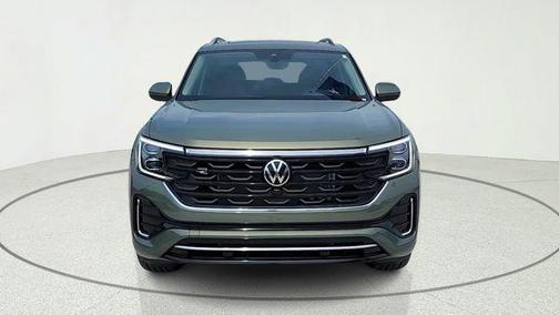 Avocado Green Pearl 2026 Volkswagen Atlas 2.0T SEL Premium R-Line 4MOTION