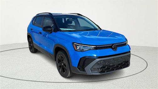 2026 Volkswagen Taos SE Black