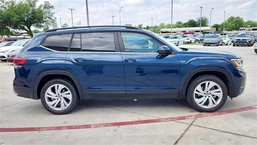 2022 Volkswagen Atlas 3.6L SE w/Technology