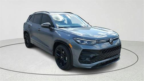 2025 Volkswagen Tiguan 2.0T SE R-Line Black