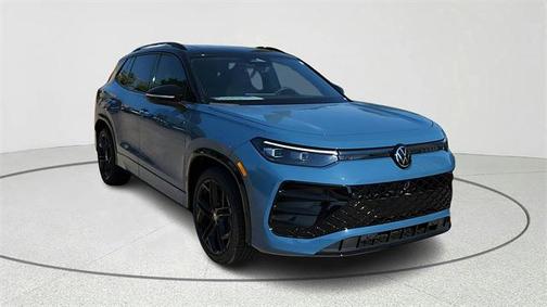 2025 Volkswagen Tiguan 2.0T SE R-Line Black