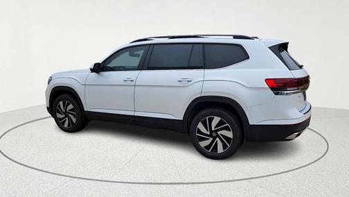 White 2026 Volkswagen Atlas 2.0T SE w/Technology