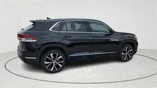 2025 Volkswagen Atlas Cross Sport 2.0T SEL Premium