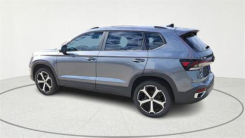 2026 Volkswagen Taos SEL