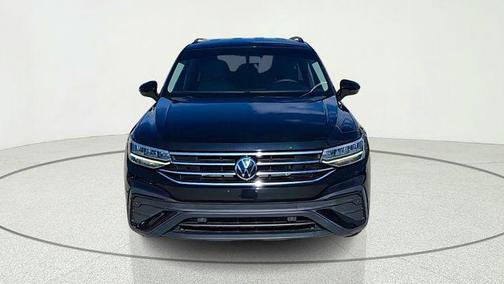 Deep Black 2022 Volkswagen Tiguan 2.0T S