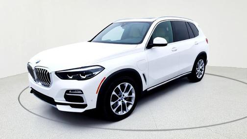 Mineral White Metallic 2021 BMW X5 PHEV xDrive45e