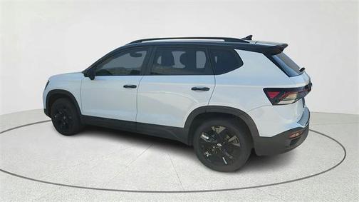 2025 Volkswagen Taos 1.5T SE Black