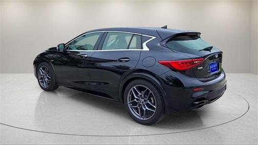 2018 INFINITI QX30 Sport