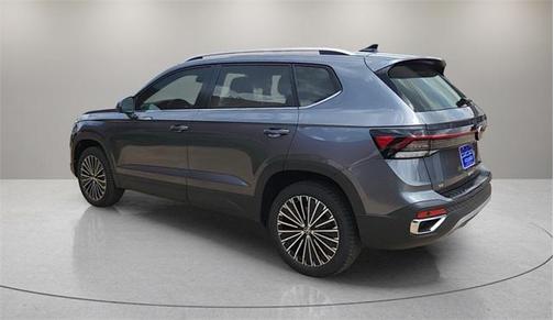 2025 Volkswagen Taos 1.5T SE Black