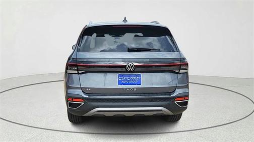 2025 Volkswagen Taos 1.5T SE Black