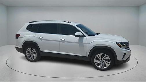 2022 Volkswagen Atlas 3.6L SE w/Technology