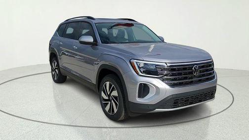 silver mist metallic 2026 Volkswagen Atlas 2.0T SE w/Technology