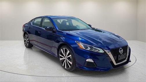 2021 Nissan Altima SR FWD