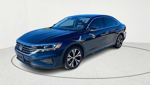 Tourmaline Blue Metallic 2022 Volkswagen Passat 2.0T SE