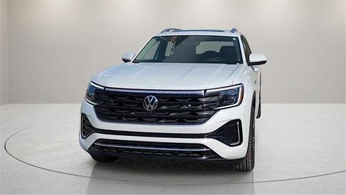 2025 Volkswagen Atlas 2.0T SEL Premium R-Line 4MOTION