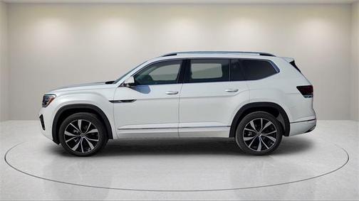 2025 Volkswagen Atlas 2.0T SEL Premium R-Line 4MOTION
