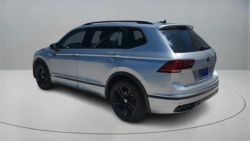 2023 Volkswagen Tiguan 2.0T SE R-Line Black 4MOTION