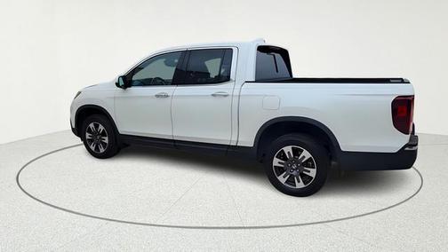 White Diamond Pearl 2017 Honda Ridgeline RTL-E