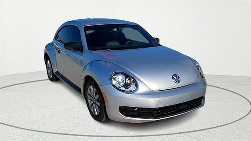 2014 Volkswagen Beetle Auto 1.8T Entry