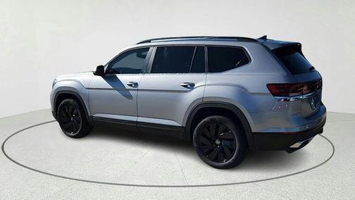 silver mist metallic 2026 Volkswagen Atlas 2.0T SE w/Technology