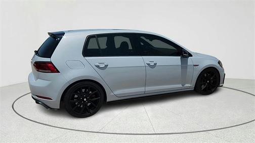 2021 Volkswagen Golf GTI 2.0T SE DSG
