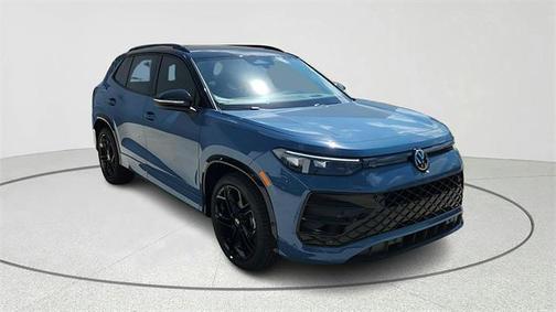 2025 Volkswagen Tiguan 2.0T SE R-Line Black