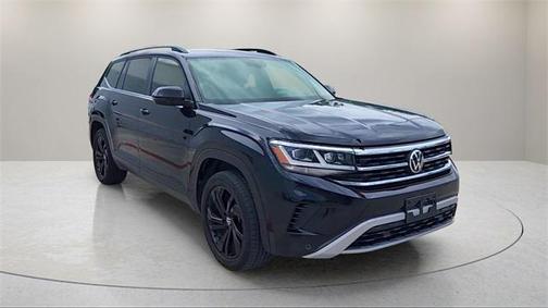 2022 Volkswagen Atlas 2.0T SE w/Technology