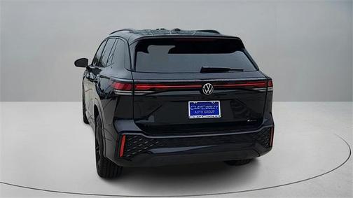 2025 Volkswagen Tiguan 2.0T SE R-Line Black