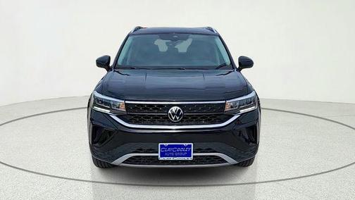 Deep Black 2023 Volkswagen Taos 1.5T SE