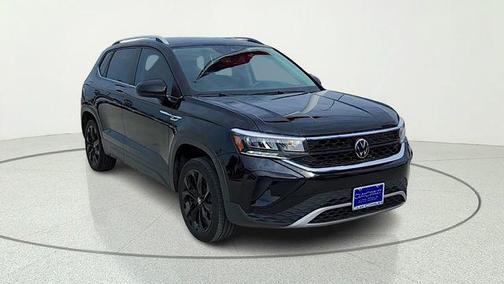 Deep Black 2023 Volkswagen Taos 1.5T SE