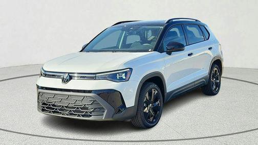 Pure White w/Deep Black Roof 2025 Volkswagen Taos SE Black