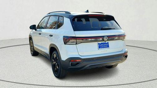 Pure White w/Deep Black Roof 2025 Volkswagen Taos SE Black