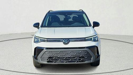 Pure White w/Deep Black Roof 2025 Volkswagen Taos SE Black