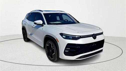 2026 Volkswagen Tiguan 2.0T SEL R-Line 4MOTION