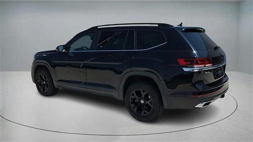 2021 Volkswagen Atlas 3.6L SE w/Technology