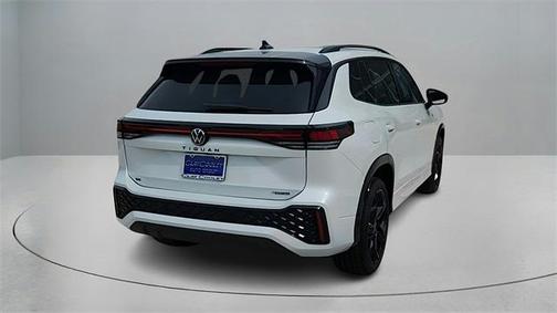 2025 Volkswagen Tiguan 2.0T SE R-Line Black 4MOTION