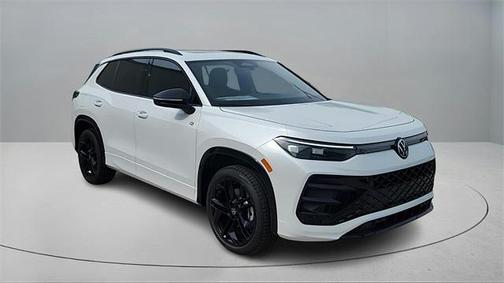 2025 Volkswagen Tiguan 2.0T SE R-Line Black 4MOTION