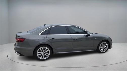 2023 Audi A4 45 S line Premium Plus