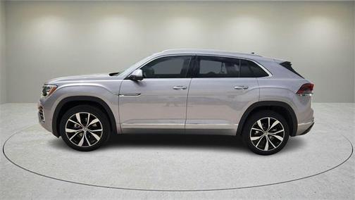 2025 Volkswagen Atlas Cross Sport 2.0T SEL Premium