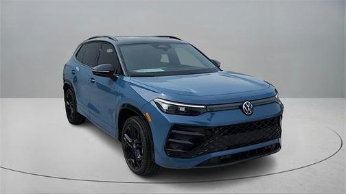 2025 Volkswagen Tiguan 2.0T SE R-Line Black 4MOTION