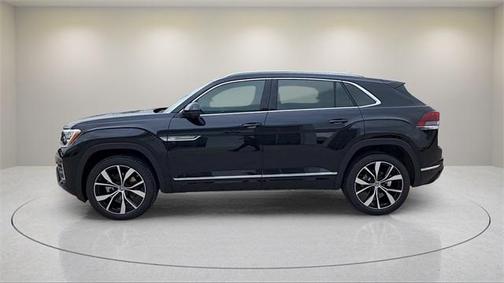 2025 Volkswagen Atlas Cross Sport 2.0T SEL Premium