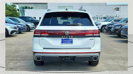 2025 Volkswagen Atlas 2.0T Peak Edition